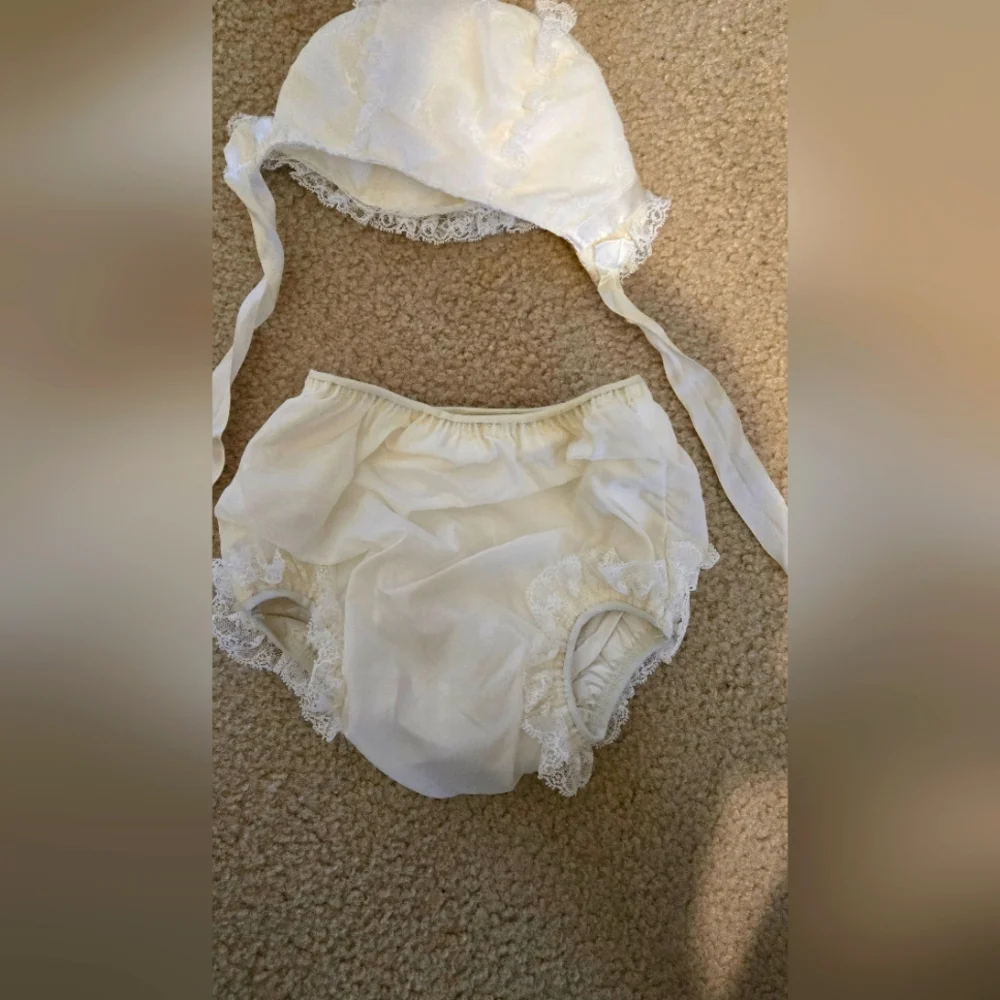 Vintage Baby girls 6 piece christening/ baptism outfit